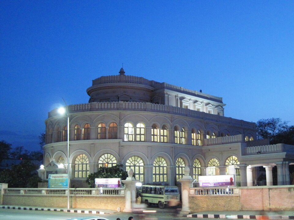 A view of Vivekananda House from the Street