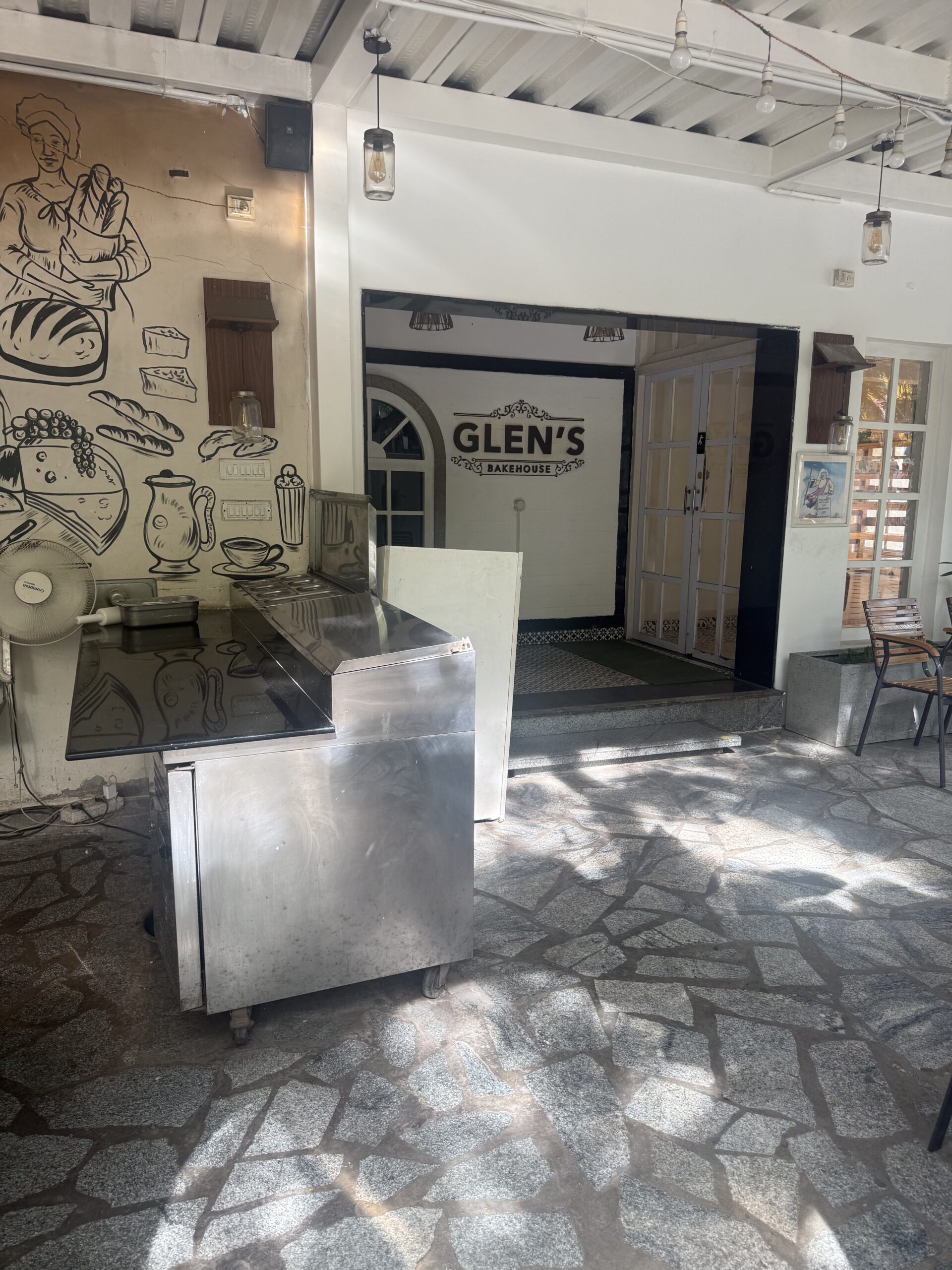 Glen's Bakehouse Anna Nagar Chennai indoor seating area