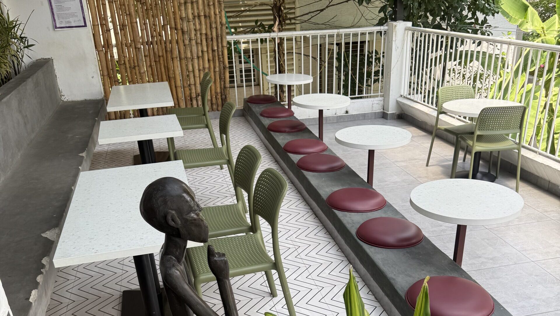 Gourmet Pulp Anna Nagar Chennai outdoor seating area